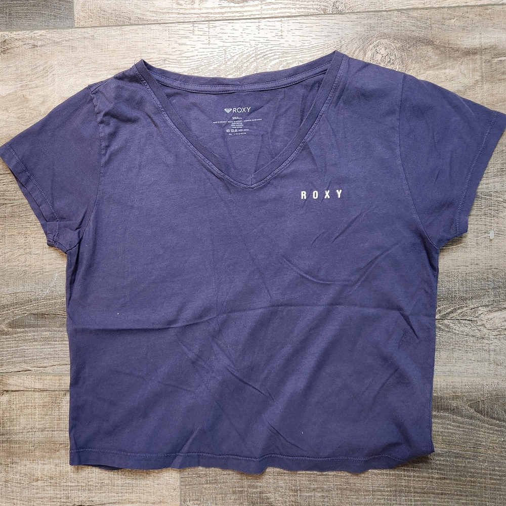 NWOT Roxy Women's Short Sleeve Tee in Deep Blue Size: S